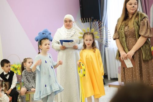 В Лаишевском районе мам и бабушек поздравляют с Международным женским днем