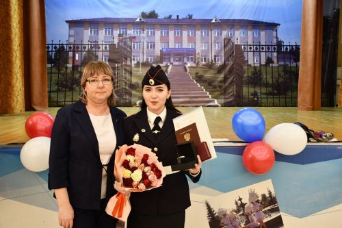 Первому выпуску студентов-правоохранителей ЛТЭТ вручили дипломы