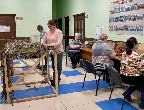 Волонтеры Лаишевского района делятся своими успехами в пошиве маскировочных сетей