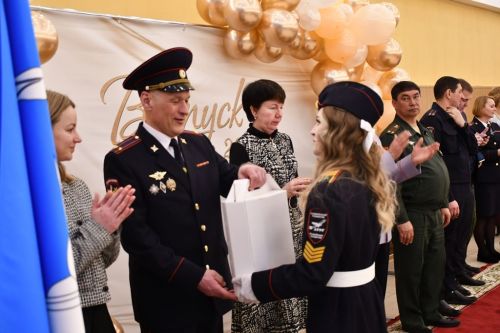 Первому выпуску студентов-правоохранителей ЛТЭТ вручили дипломы