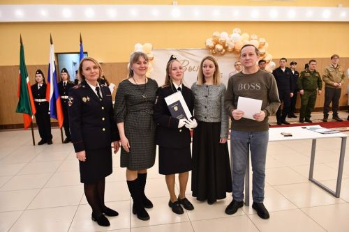 Первому выпуску студентов-правоохранителей ЛТЭТ вручили дипломы
