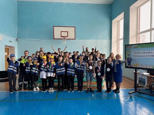 В Пелевской школе состоялись спортивные соревнования «Папа, мама, я — ПДДшная семья!»