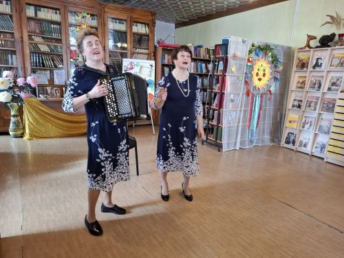 В Лаишевской библиотеке отметили Международный женский день
