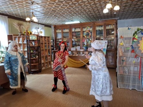В Лаишевской библиотеке отметили Международный женский день