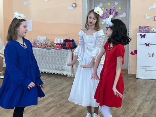 Как отметили Международный женский день в Шуранской школе Лаишевского района