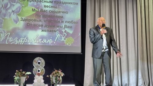 К женскому празднику в Лаишевском районе организовали чисто мужской концерт