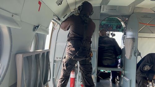 В Татарстане бойцы спецподразделений Росгвардии провели тренировку по десантированию с вертолёта