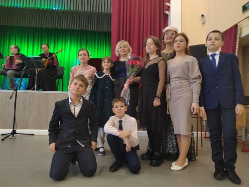 В Лаишевской школе искусств прошел бал-путешествие во времени