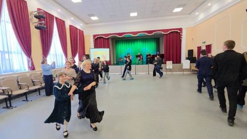 В Лаишевской школе искусств прошел бал-путешествие во времени