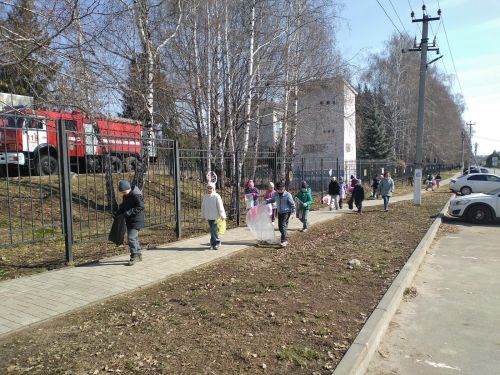 Ученики Лаишевской гимназии № 1 показывают пример заботы о родном городе