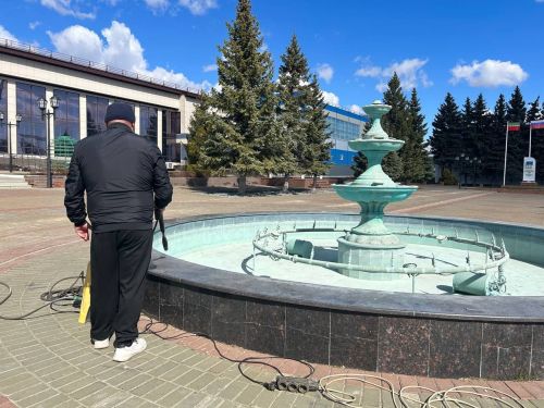 В Лаишеве начали готовить фонтаны к летнему сезону