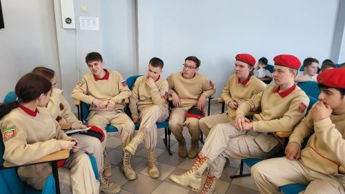 Лаишевские юнармейцы приняли участие в интеллектуальной игре «Подвиг твой бессмертен»