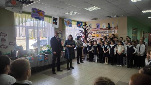 Никольский урта мәктәбендә Россия Герое Рәсим Баксиков белән очрашу булды