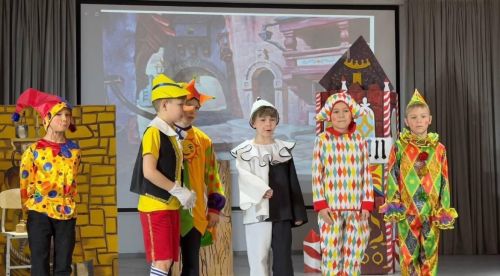 В Лаишевском районе состоялся конкурс школьных театральных коллективов на английском языке