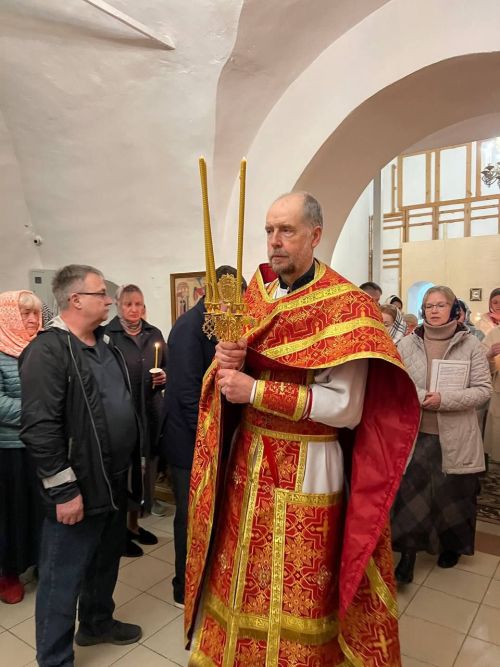 Пасхальная радость в церкви Казанских святых в Столбище