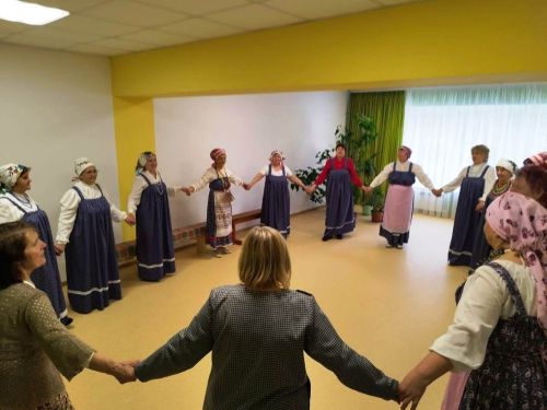 В Орловском клубе отметили Светлую Пасху народными гуляниями.