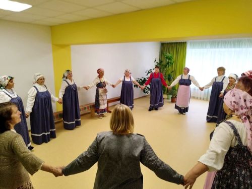 В Орловском клубе отметили Светлую Пасху народными гуляниями.