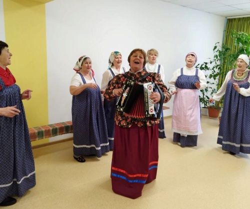 В Орловском клубе отметили Светлую Пасху народными гуляниями.