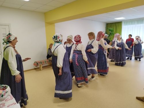 В Орловском клубе отметили Светлую Пасху народными гуляниями.