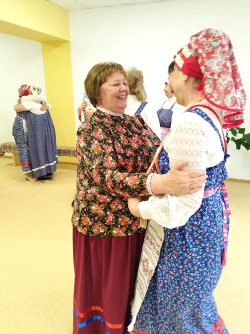 В Орловском клубе отметили Светлую Пасху народными гуляниями.