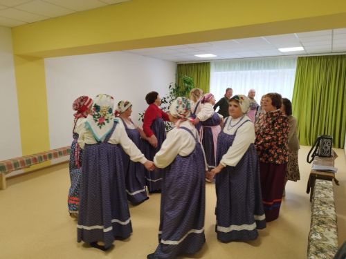 В Орловском клубе отметили Светлую Пасху народными гуляниями.