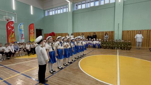 В Лаишеве прошел смотр строя и песни дошкольников