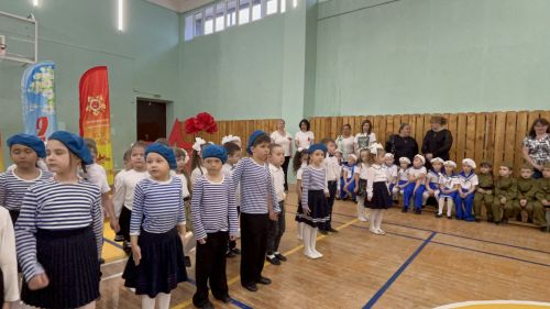 В Лаишеве прошел смотр строя и песни дошкольников
