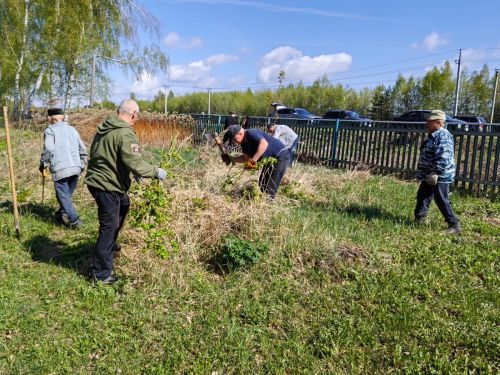 В Атабаевском сельском поселении провели субботник