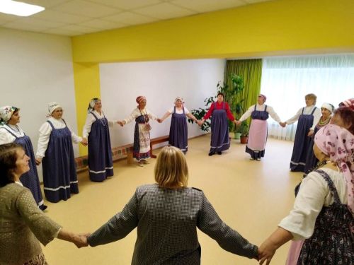 Орел клубында Якты Пасханы халык күңел ачулары белән билгеләп үттеләр.
