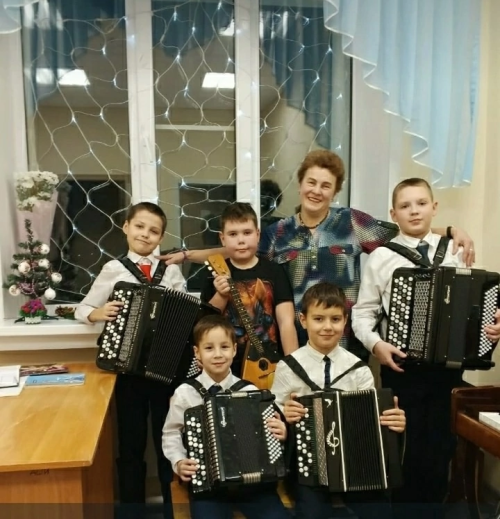 Квинтет баянистов «Улыбка» стал лауреатом фестиваля-конкурса «Народные узоры»