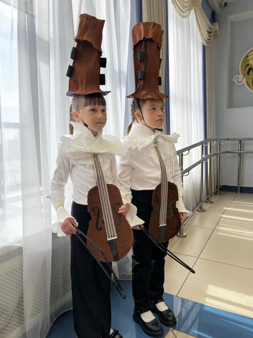 Школьный театральный коллектив «Маски» занял второе место на муниципальном конкурсе