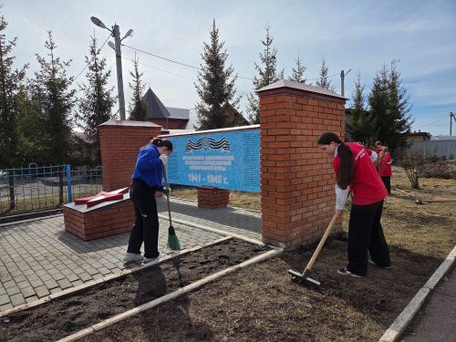 В Лаишевском районе юнармейцы провели патриотическую акцию «Обелиск»