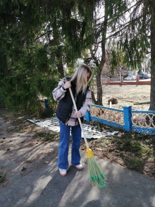 Хорошие работники все на субботнике