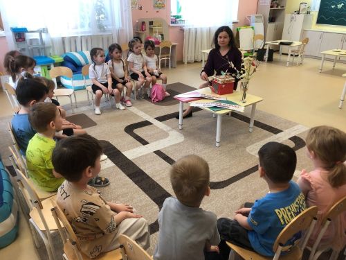 Юное поколение жителей Лаишевского района встречает весну кормушками для птиц
