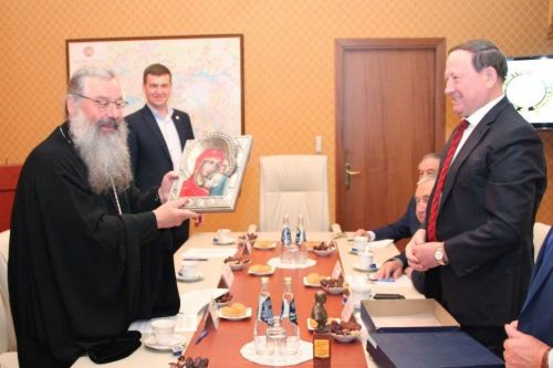 Фарид Мухаметшин  передал икону Казанской Божьей Матери в храм села Среднее Девятово Лаишевского района