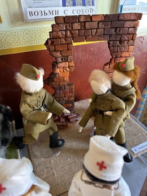 80-летию Победы посвящается: Выставка работ в Свято-Троицком соборе
