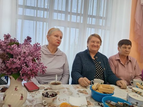 Праздник сирени объединил поэтов и любителей прекрасного