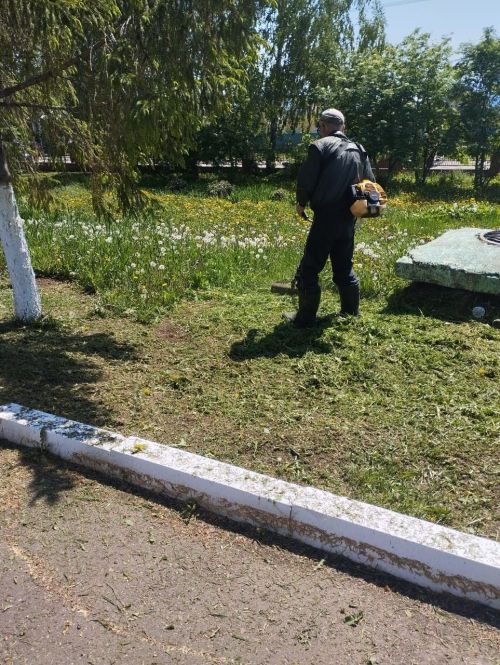 Городской субботник объединил жителей