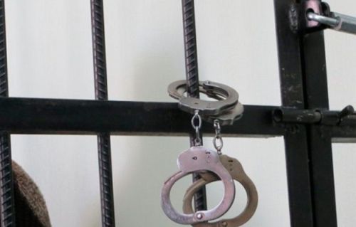 Транспортные полицейские задержали пенсионера, укравшего смартфон у подростка