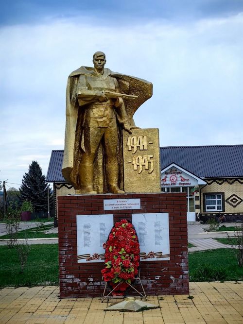 Реставраторы отремонтировали в Лаишевском районе памятник участникам Великой Отечественной войны
