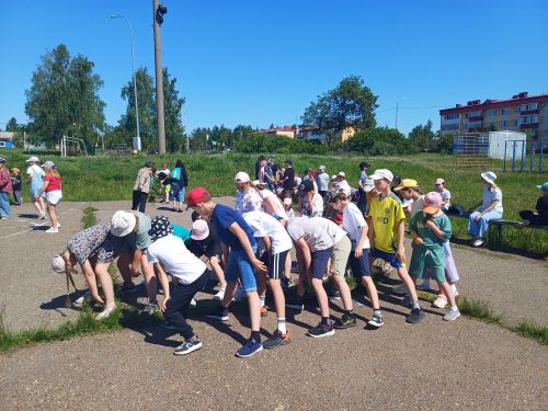 Библиотекари организовали для лаишевских ребят игровую программу «Пусть детство звонкое смеется»