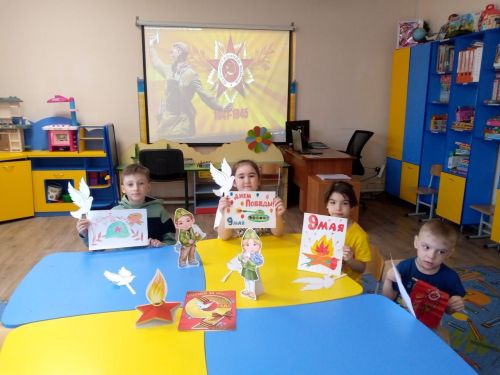 Юные лаишевские художники приняли участие в проекте «На защите родных рубежей»