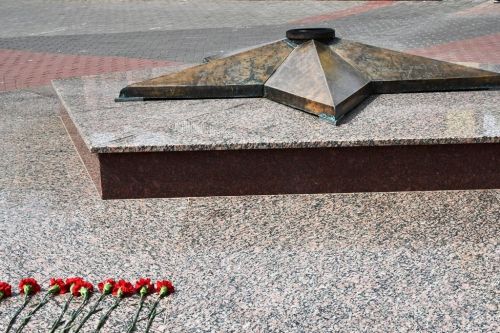 Огонь памяти зажжен в лаишевском парке Победы