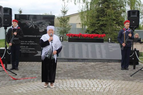 Лаеш районының Хәерби авылында сугыш хәрәкәтләрендә катнашучы авылдашларына һәйкәл ачылды