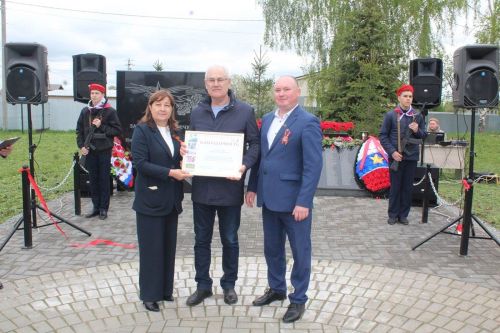 Лаеш районының Хәерби авылында сугыш хәрәкәтләрендә катнашучы авылдашларына һәйкәл ачылды