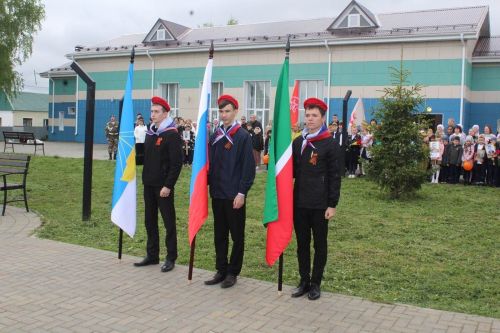 Лаеш районының Хәерби авылында сугыш хәрәкәтләрендә катнашучы авылдашларына һәйкәл ачылды