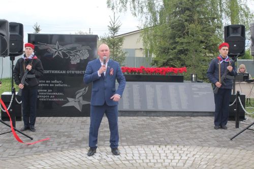 В селе Кирби Лаишевского района открыли памятник односельчанам-участникам боевых действий