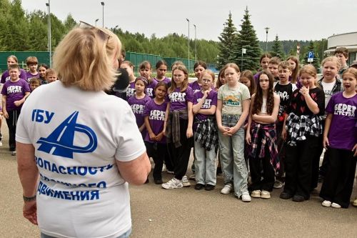 Детям, отдыхающим в Лаишевском районе, показали основы безопасного поведения на дороге