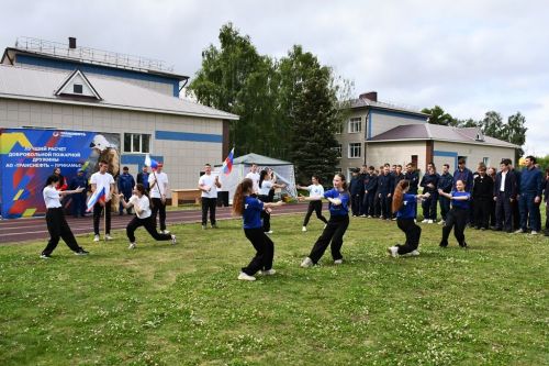 На стадионе ЛТЭТ прошли соревнования пожарных расчетов