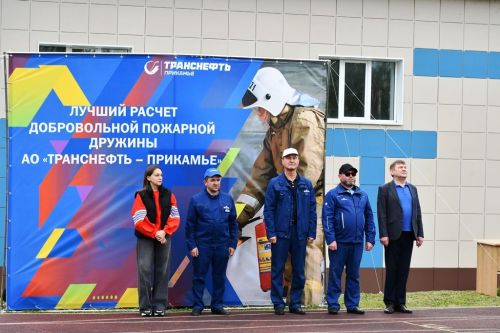 На стадионе ЛТЭТ прошли соревнования пожарных расчетов